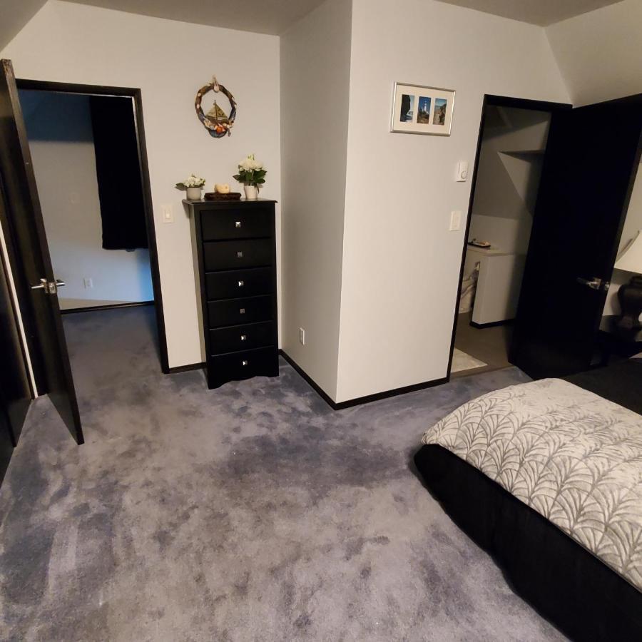 Quaint Tudor Retreat Homestay